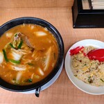 ラーメン珉龍 - 令和2年9月 ランチタイム ミニ焼きめし＋パーサイラーメン2辛 770円