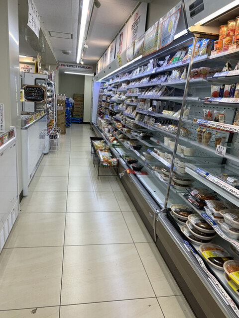 ローソン 目黒青葉台一丁目店 Lawson 中目黒 その他 食べログ ローソン 目黒青葉台一丁目店 Lawson 中目黒 その他 食べログ