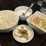 (料理)追加セット(サラダ、漬け物、デザート、白ごはん)