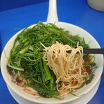 来来亭 - 麺のリフトアップ