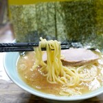 家系ラーメン まこと家 - 