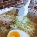 旭屋食堂 - ラーメン500円