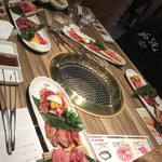 焼肉 徳寿 - 