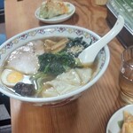 なにや - ワンタン麺900円