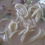 三久ラーメン - 麺アップ　山口の麺はすぐにやわらかくなる（もともとがやわめん）