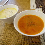スープグランパ - クラムチャウダー、有頭エビのビスクスープ