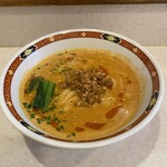 中国飯店 陳記 - 担々麺（960円）