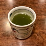 Naniwazushi - 熱々のお茶