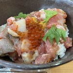 無添くら寿司 - 旬の海鮮丼