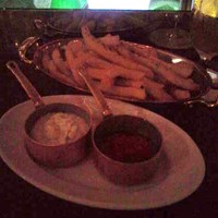 オーク ドア - ポテトフライ＆ケチャとマヨ。