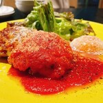 Roji-oku - 鶏もも肉のグリル、トマトソースと半熟卵