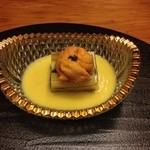 銀座 小十 - 雲丹のアップ