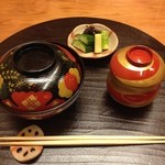 銀座 小十 - ごはんと赤だしと漬物(アスパラの漬物は絶品)