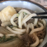 うつ輪 - 歯応え良しの角がたった、うどん