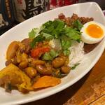 月夜見 - 人気！店主オリジナルスパイスカレー