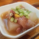 海鮮料理 あじや - お通し300円(税抜き:以下同)