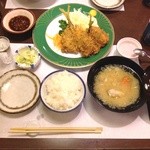 でん助茶屋 - ２０１２／０８／ＸＸ　定食みたいでしょ。（＾ ＾ｗ