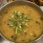 サンサール - ダル。飽きの来ないシンプルな豆スープがやっぱりウマい。