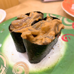 回転寿し トリトン - 【2020年11月】ゆずしおから軍艦＠190円。