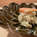 登喜和鮨 - 佐渡産ずわい蟹のとも和え甲羅出汁