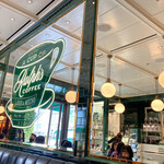 ラルフズ コーヒー - 内観