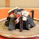 和田金 - この炭が味を決める　今は熊本産とのこと