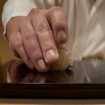 登喜和鮨 - 新潟産馬面はぎ肝挟み