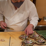 登喜和鮨 - 鯖を盛る