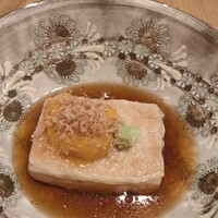 SHARI東銀座 - 焼き胡麻豆腐　生雲丹添え