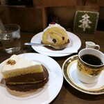 ラ・クール・カフェ - ケーキ2点＋マンデリン