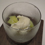 カンテサンス - 日本酒・宗玄(石川)の酒粕のアイスクリーム、クラウンメロンを合せて