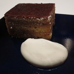 カンテサンス - ヘーゼルナッツ使いのガトー・ノワゼット、ミルクジャムと