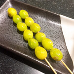 三酉屋 - ぎんなん串200円別／本