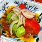 御田町 桃の木 - アボカドとトマト