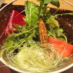 神保町 傳 - 採れたて野菜のサラダ