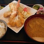 Uochuu - ミックスフライ定食