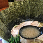 Idobataya - かつてライト豚骨と呼ばれた、よく考えたらぜんぜんライトじゃないスープ