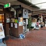 Kankoku Ryouri Shinchan - 奥に、２号店、３号店。