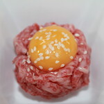 焼肉 匠 - 炙りユッケ