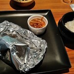 山城珈琲 × BIGTREE BURGER SHAKE - ハンバーグの包み焼き  1280円