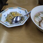 名代ラーメン亭 博多駅地下街店 - 