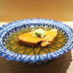 鮨 さいとう - 定番のあん肝は甘い出汁とよく合う。