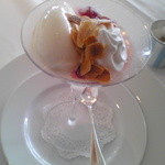 オテル・ド・ヨシノ - デザート　ピーチメルバ
