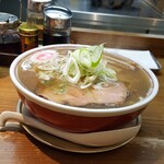 弥惣吉 - 煮干し中華 650円(外税)