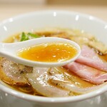 麦と麺助 - 中津（大阪メトロ）/ラーメン | 食べログ