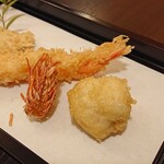 手打蕎麦 よしみや - 本日の店主おまかせ天婦羅、1,000円。この日は活くるま海老、ワカサギ、ハモ。