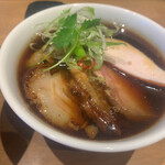 らぁ麺や 嶋 - 鰹昆布水つけめん（醤油）　¥1,000
                                特製　¥300