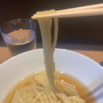 らぁ麺や 嶋 - 鰹昆布水つけめん（醤油）　¥1,000
      特製　¥300