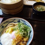 丸亀製麺 - とろ玉ほか