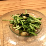 Tsumami To Osake Temari - たしかセリと韓国のりのサラダ？絶品です。